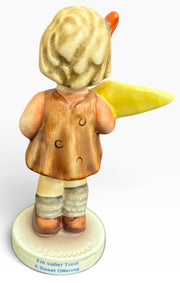 Goebel Hummel 1993 Hummel Membership Edition 'A Sweet Offering' Girl Figurine