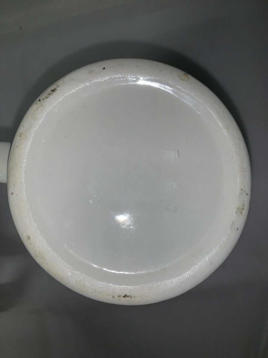 Vintage Sandizell Bandarbeit Flat Lidded White Kuhr Stein
