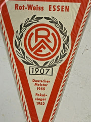 Vintage Rot-Weiss Essen 1907 Deutscher Meister Pokalsieger German Pennant Flag