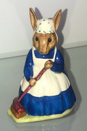 Royal Doulton England Dollie Bunnykins Figurine - Clean Sweep 1972