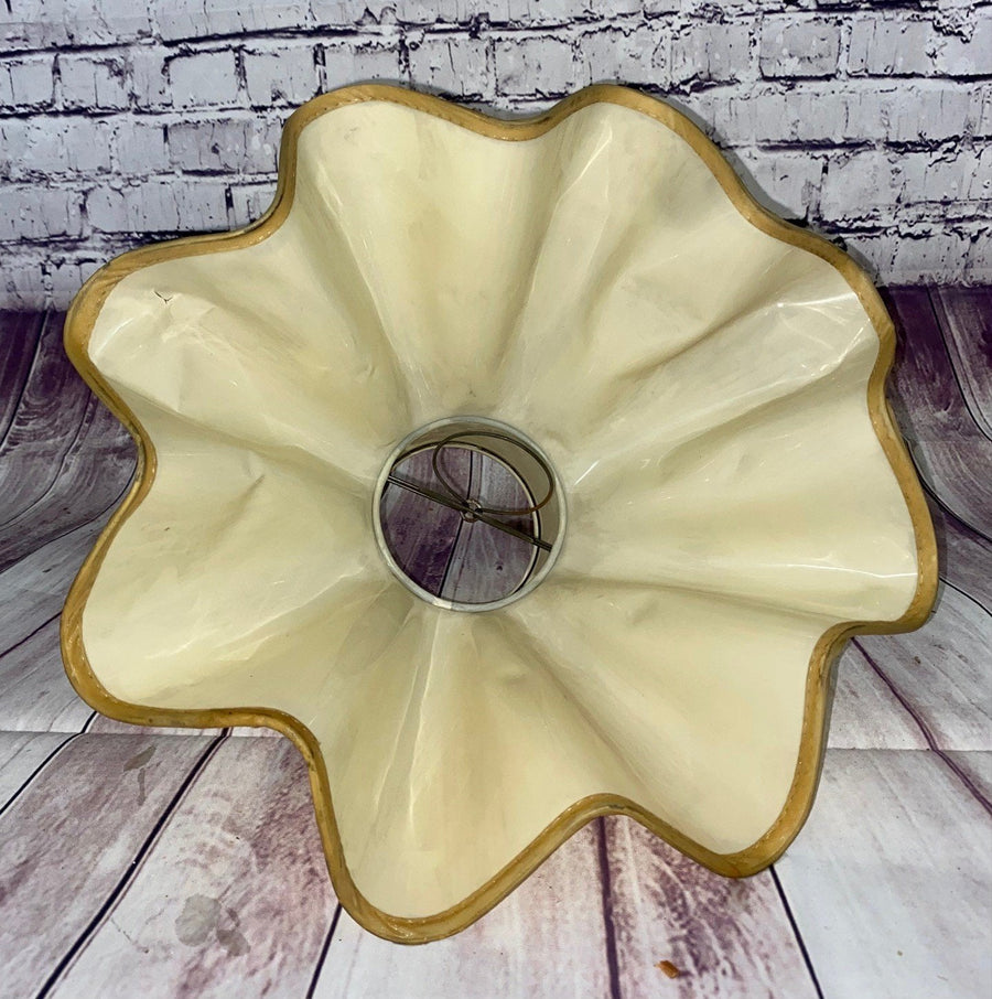 Mid Century Modern Plastic 1950s Ruffled Lampshade