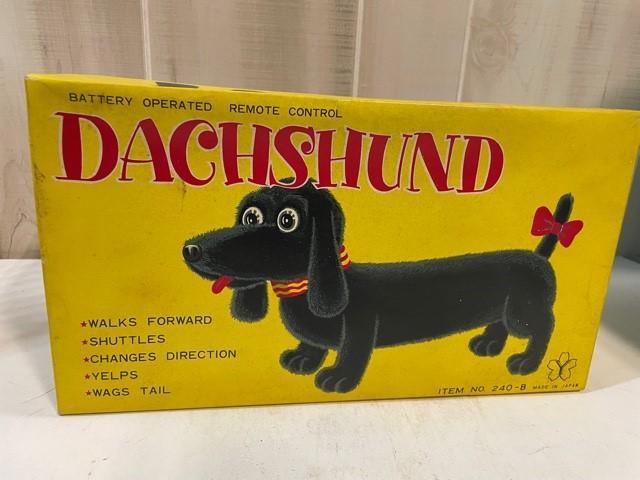 Vintage Battery Operated Dachshund Dog Toy No. 240-B Japan