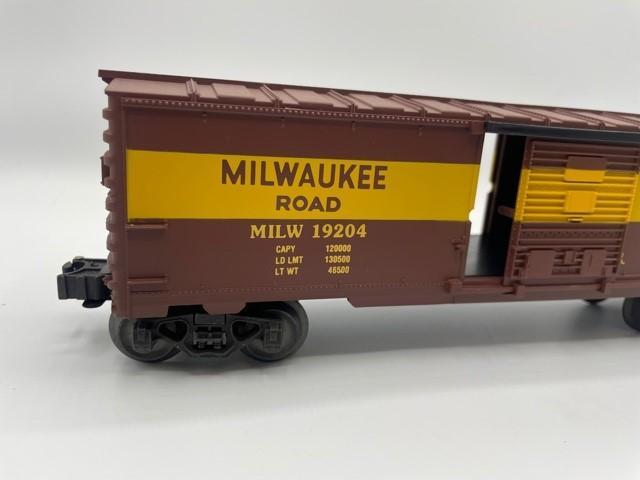 Vintage Lionel 6-19204 Milwaukee Road Box Car New Old Stock Original Box