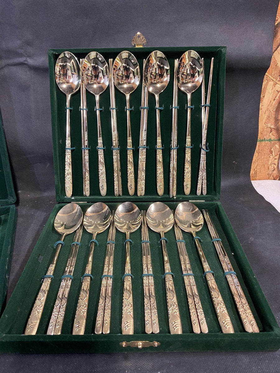 Vintage Sammi Industrial Co Oriental Style Silverware and Chopsticks Set