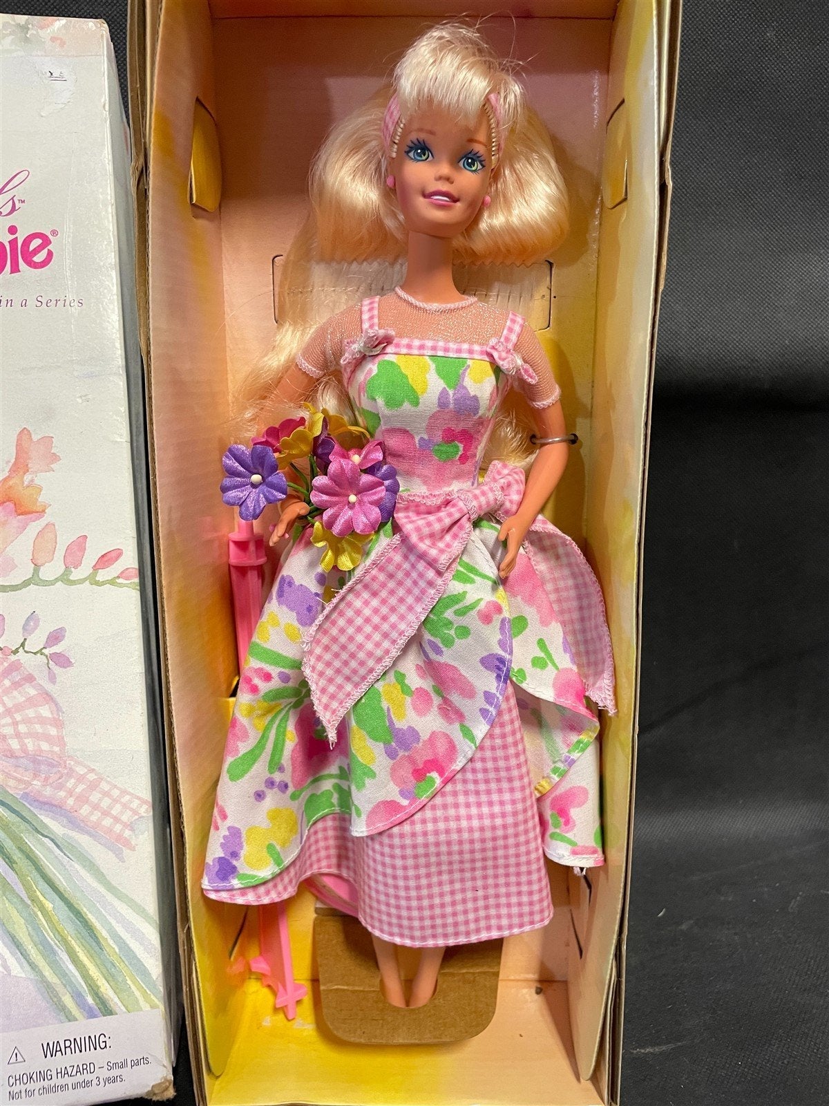 Vintage Spring Petals Mattel Barbie Special Edition Original Box