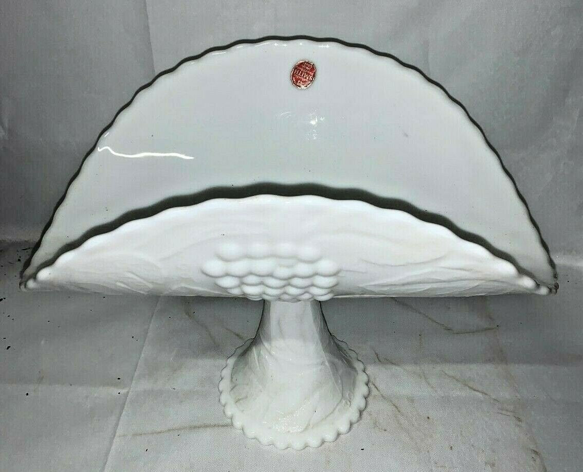 Vintage L.E. Smith White Milk Glass Grapes and Ivy Banana Boat Holder