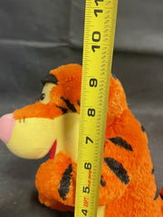 Vintage Fisher Price Mattel 2001 Battery Operated Tigger Plush Toy