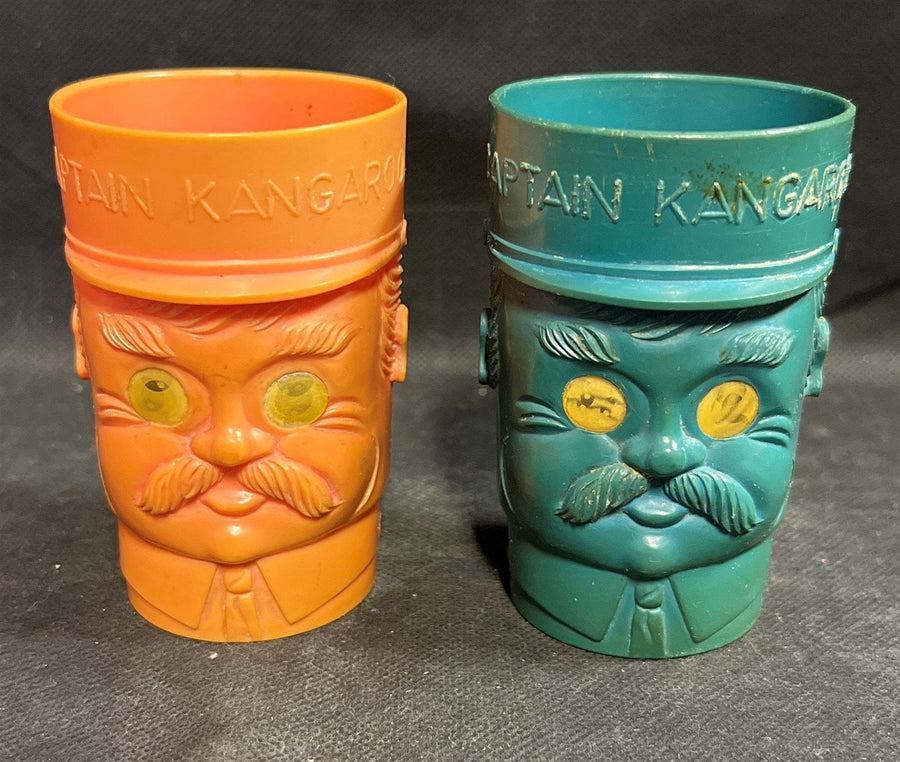 Vintage Mid Century Captain Kangaroo Hologram Eyes Cup Set