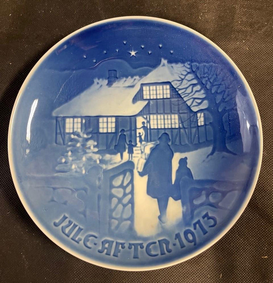 Vintage Bing and Grondahl 1973 Country Christmas Limited Edition Collector Plate