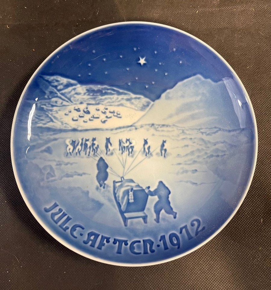 Vintage Bing and Grondahl 1972 Christmas in Greenland Porcelain Plate