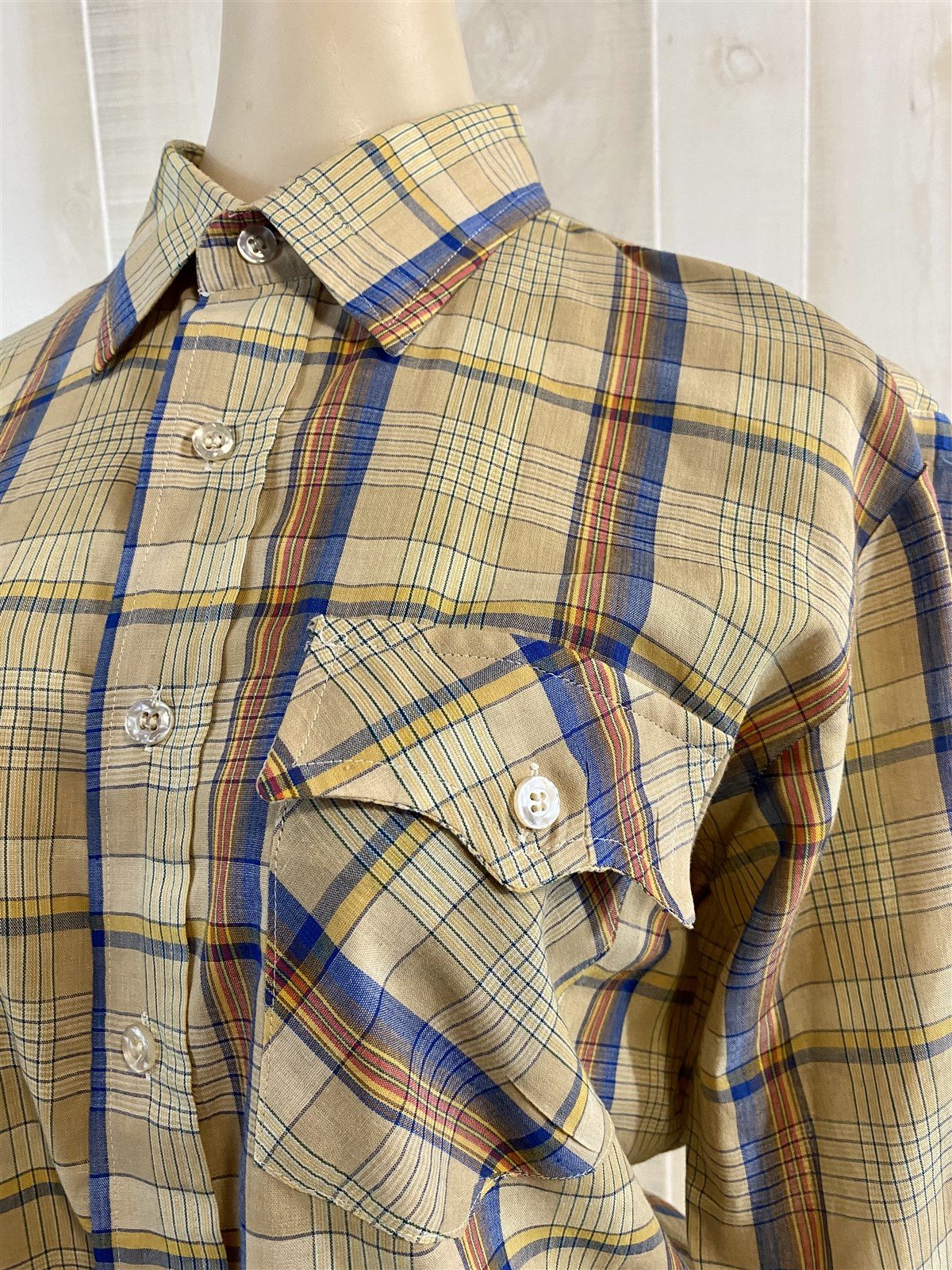 Vintage Plaid Button Down Shirt Size M Cotton Polyester Blend