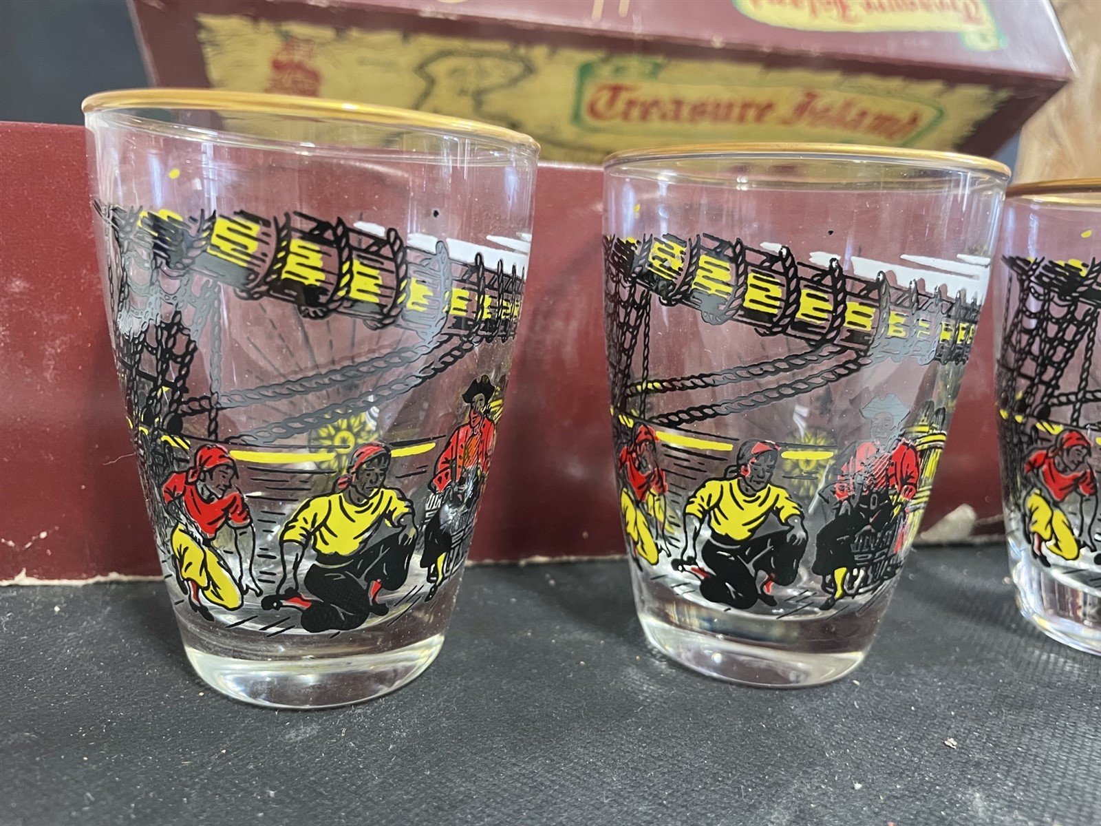 Libbey Glass Treasure Island 8 Tumbler Glass Vintage 1950s MCM in Box Set