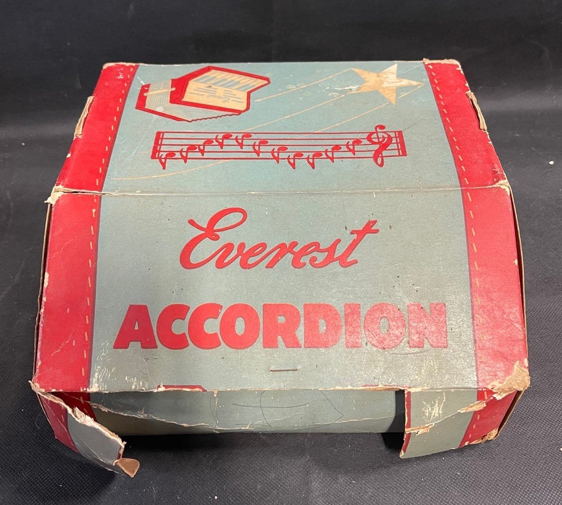 Vintage 1950's Everest Children's Trainer Training Piano Accordion w/ Box