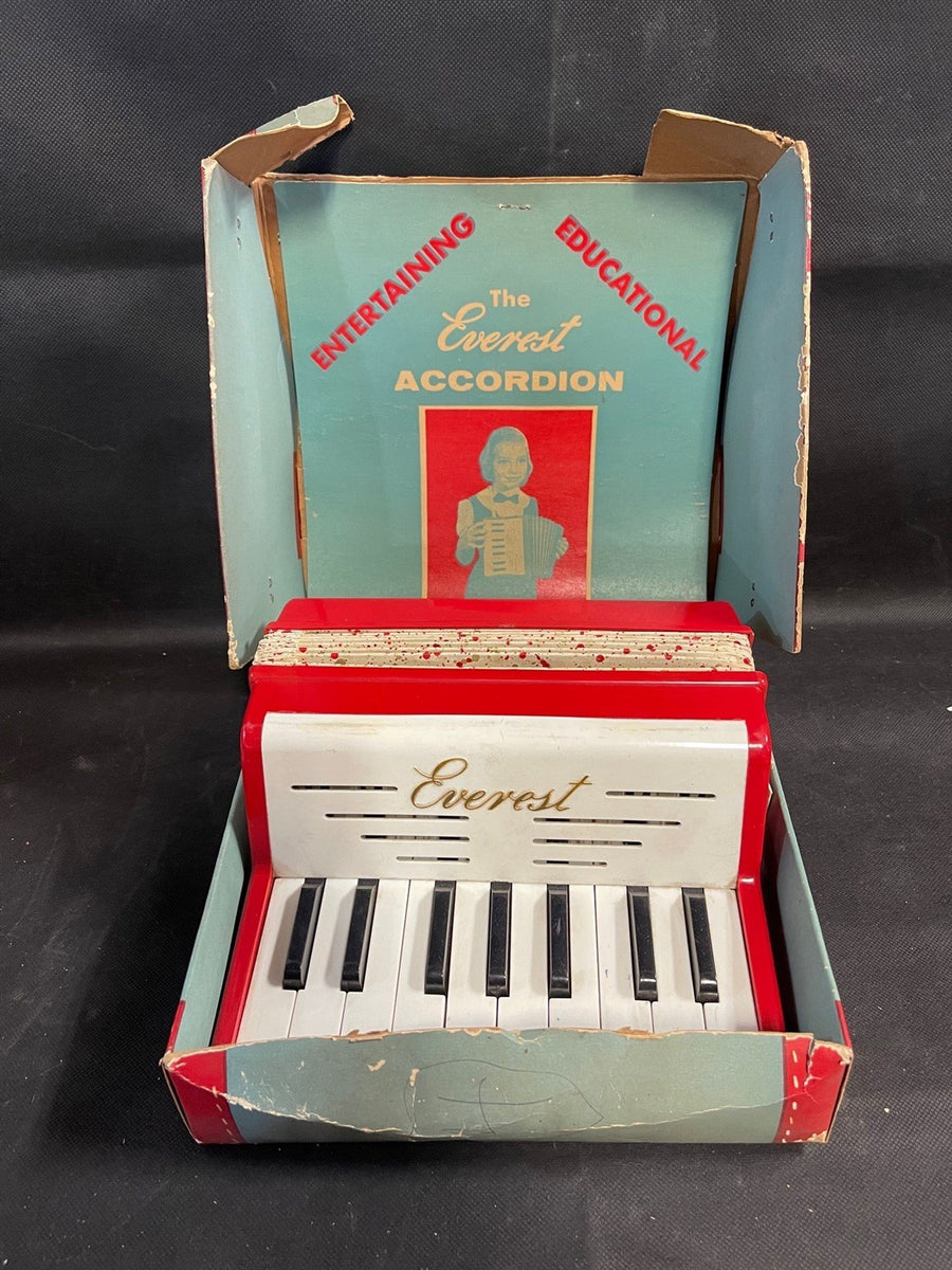 Vintage 1950's Everest Children's Trainer Training Piano Accordion w/ Box
