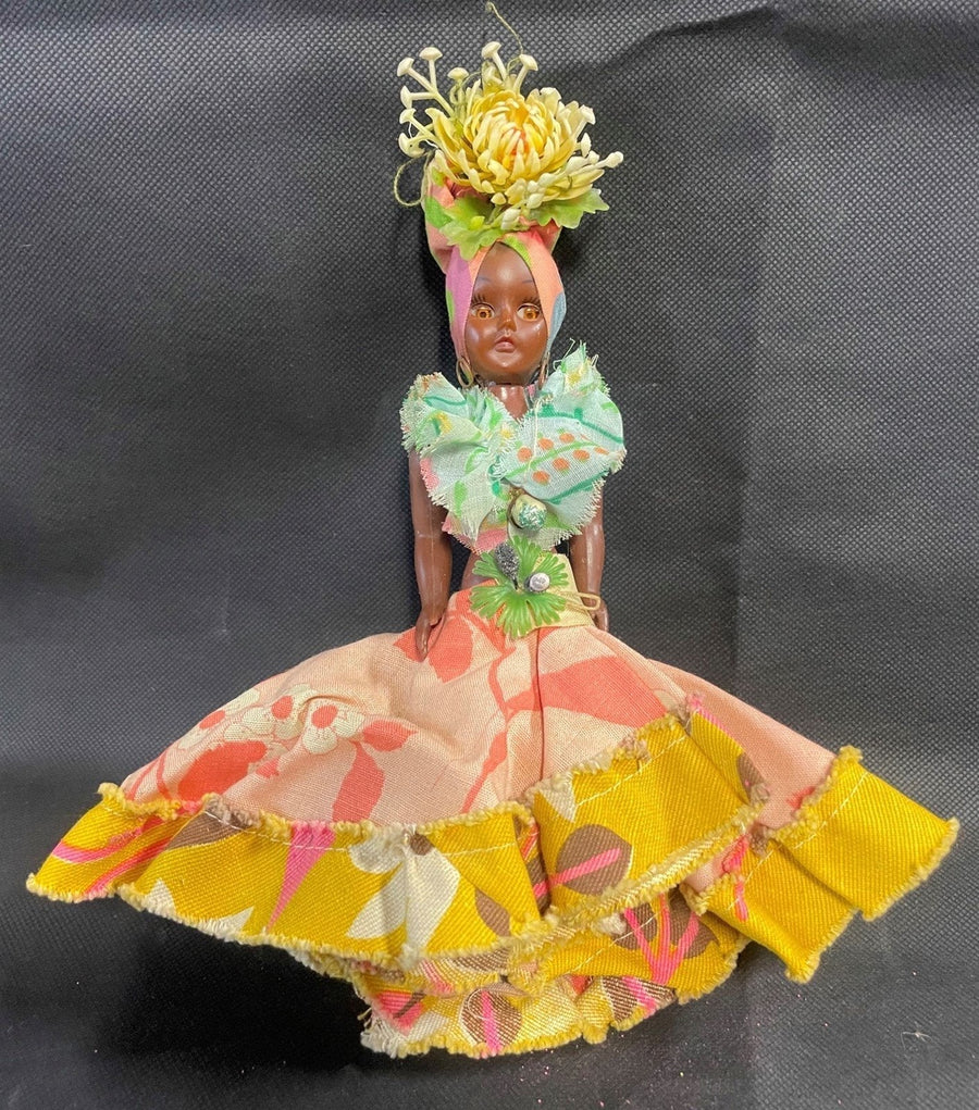 Retro 1960s Vintage Chiquita Banana Plastic Doll Souvenir Yellow Dress