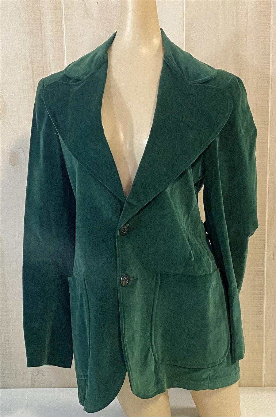 Vintage 1970s Dark Green Velveteen Shirred Back 2 Button Closure Jacket