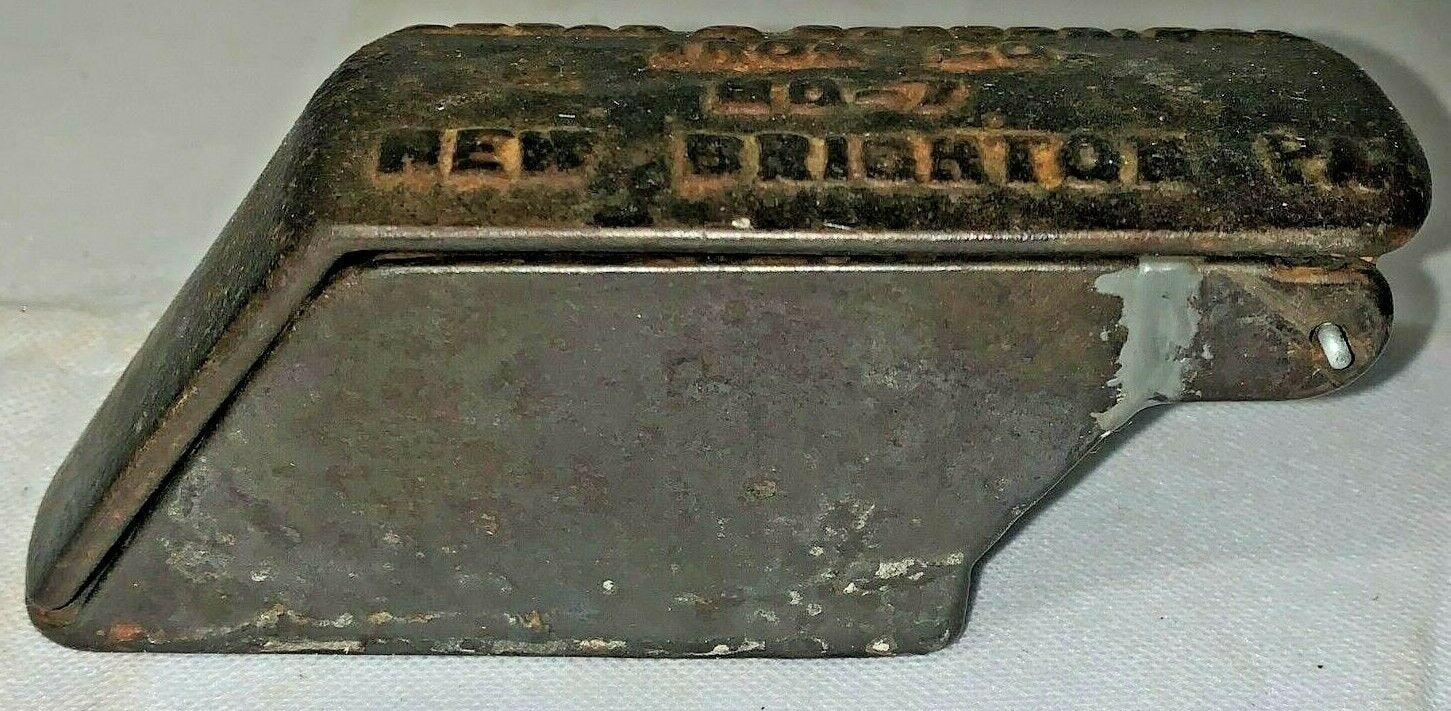 Vintage Logan and Strobridge Iron Co No. 7 New Brighton PA Ice Scraper