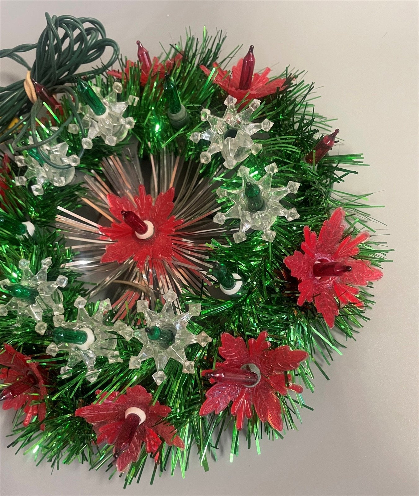 Vintage Mid Century Plug In Poinsettia Holiday Christmas Wreath