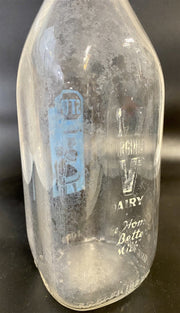 2 Vintage Early 1970's Virginia Dairy One Quart Pyroglazed Glass Milk Bottles