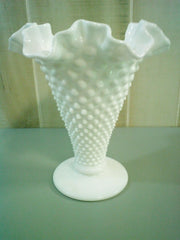 Milkglass Fluted Vase With Ruffles Hobnail