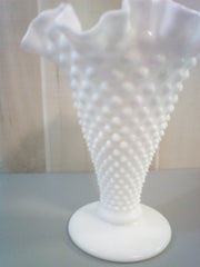 Milkglass Fluted Vase With Ruffles Hobnail