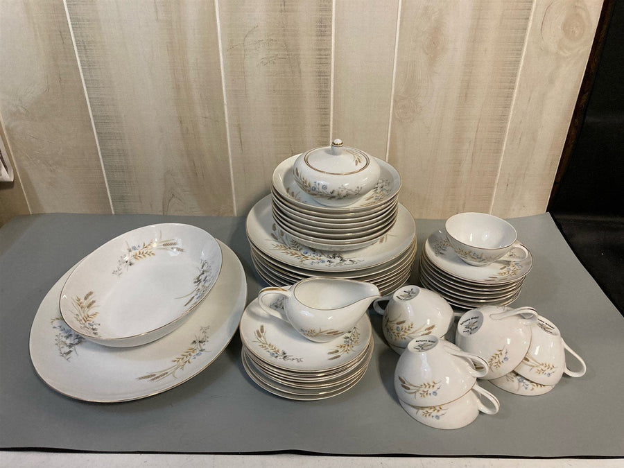 Vintage Fine China Of Japan Autumn Wheat Forty Four Piece Set