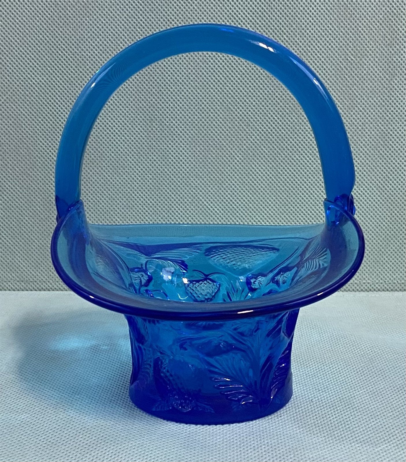 RARE Vintage Royal Blue Cambridge Glass Inverted Strawberries Art Glass Basket