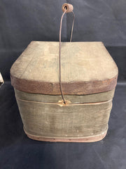 Antique Primitive Rustic Farmhouse Style Wooden Egg Carrying Crate with Handle
