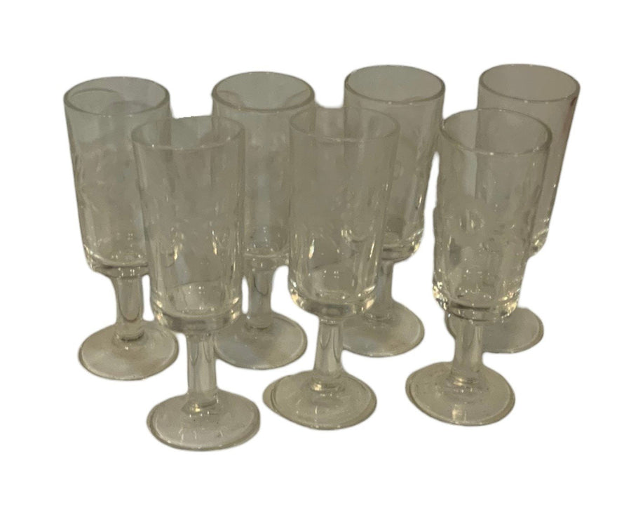 Flemington Carol Collection set of 9 small Parfait Glasses