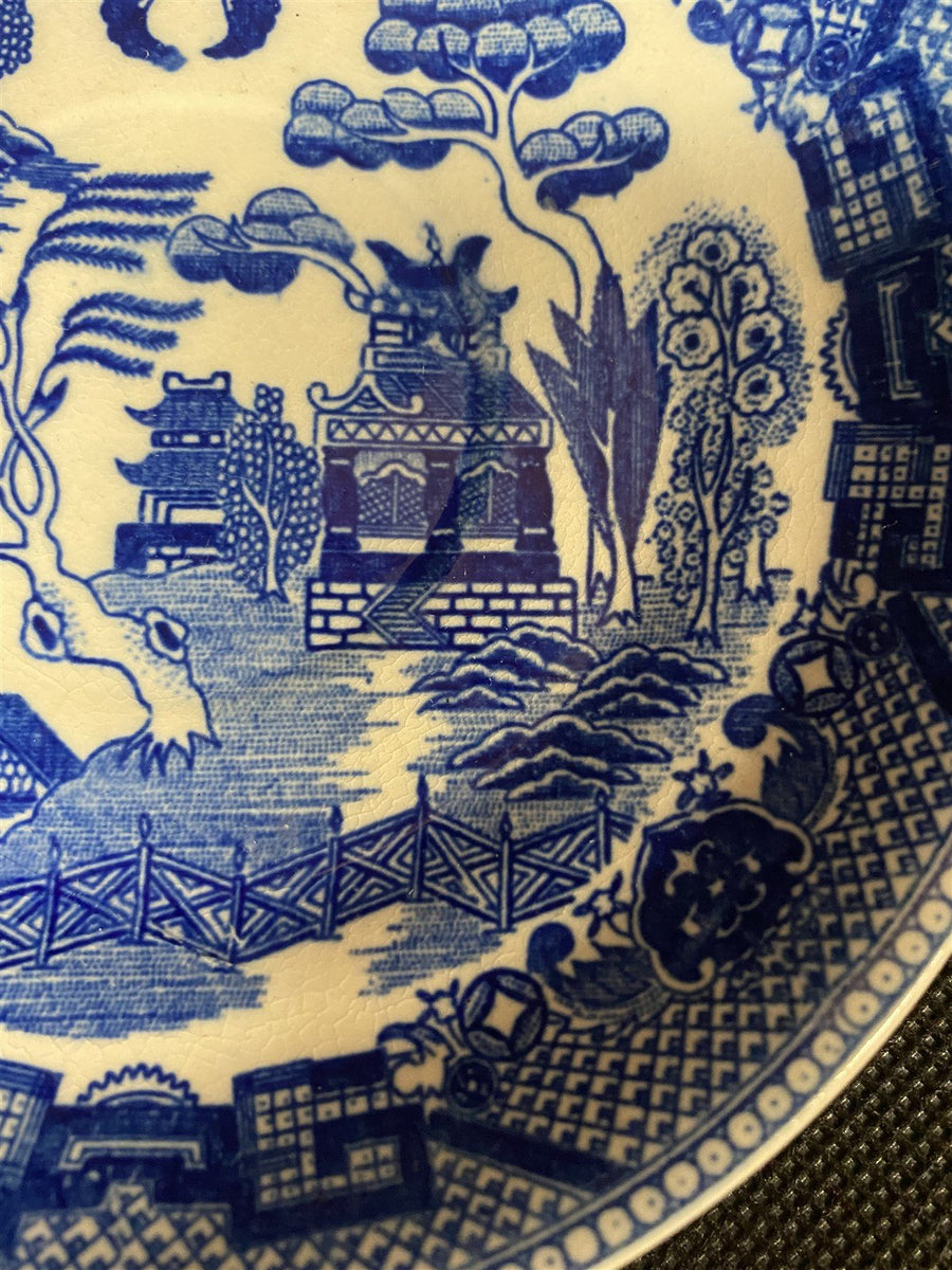 One Vintage Blue Willow Chinese Legend Patterned Unbranded Asian Art Saucer
