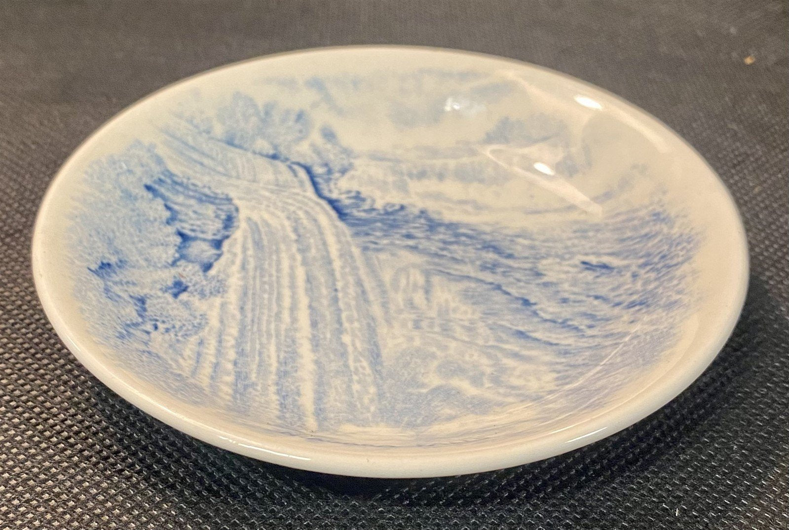 Niagara Falls Vintage Miniature Souvenir Collector Decorative Plate / Dish