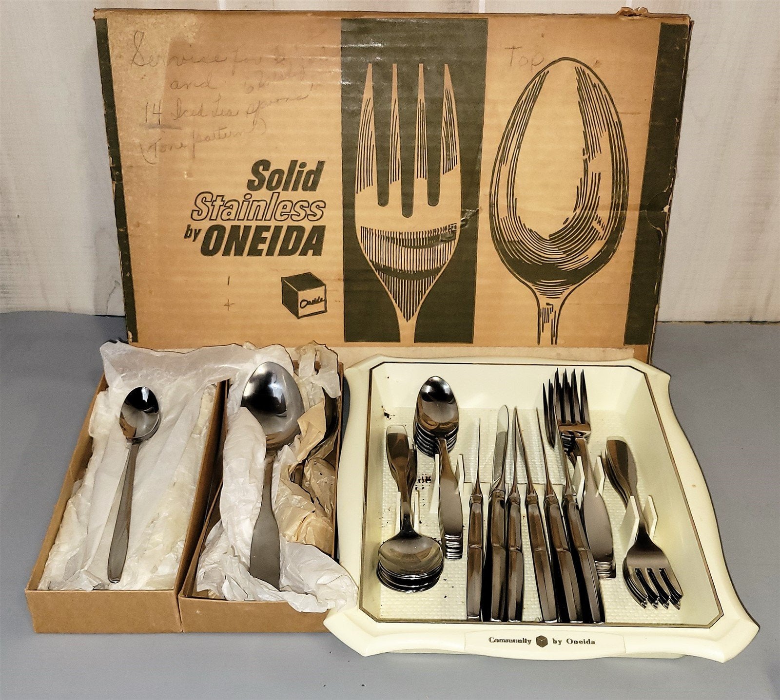 Vintage MCM Community Oneida Paul Revere Butler Tray Service for 6 Original Box