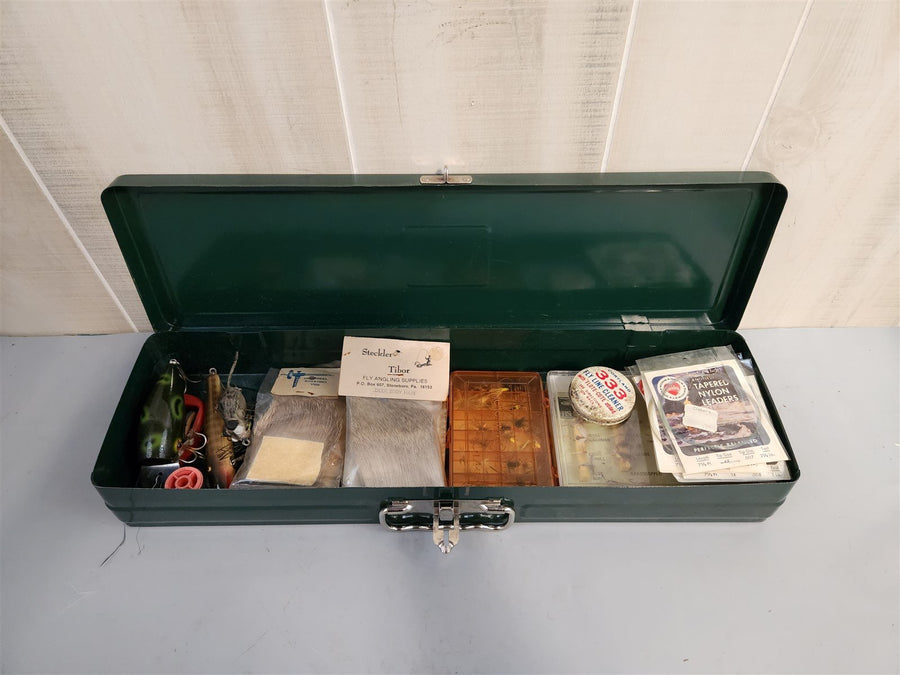Vintage Climax Fishing Tackle Box 19 W/ 3 Lures, Handmade Jigs, Tails –  Shop Cool Vintage Decor