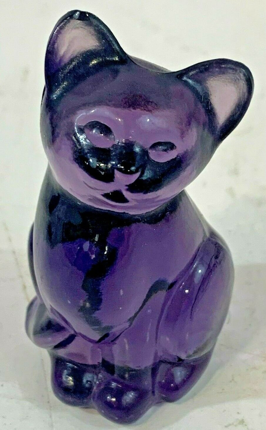 Vintage Plum Violet Amethyst Purple Fenton Glass 2.5 Inch Cat