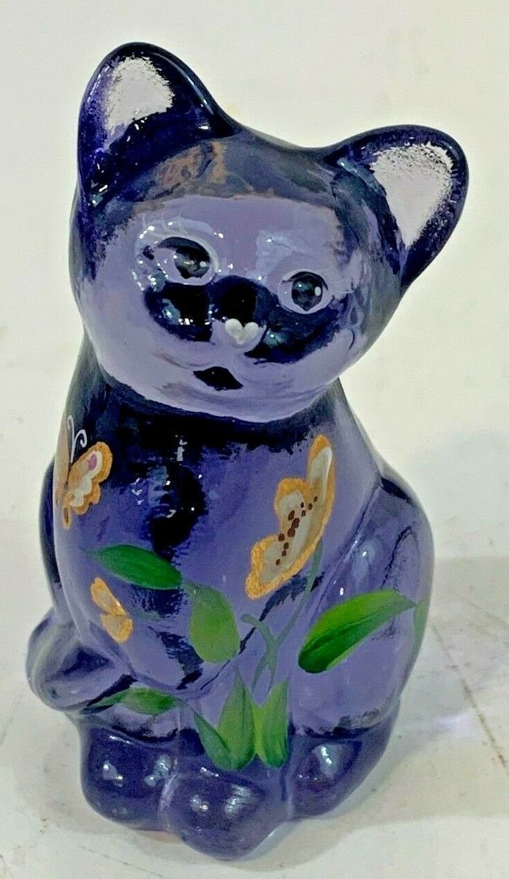 Vintage Hand Painted Signed Plum Amethyst Purple Fenton Glass 2.5 Inch Cat