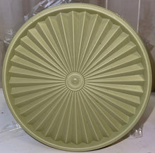 Load image into Gallery viewer, Vintage NEW Avocado Green Flower Pattern Tupperware Containers w/ Labels