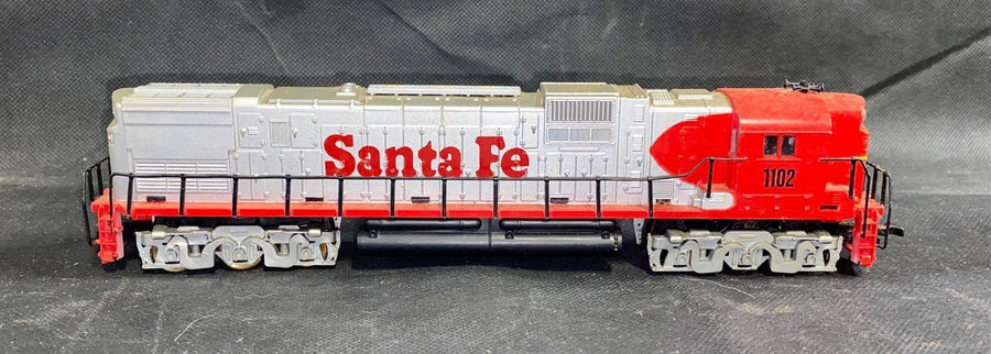 HO Scale Tyco Santa Fe1102 Diesel Locomotive Engine Model Train w/ Box