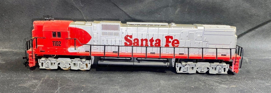 HO Scale Tyco Santa Fe1102 Diesel Locomotive Engine Model Train w/ Box