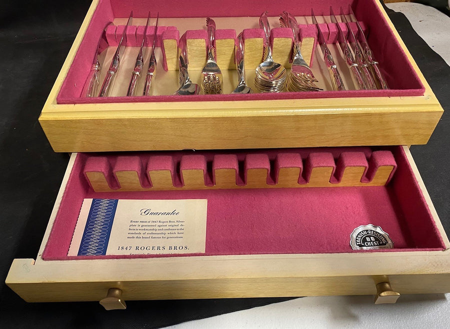 53 Piece 1847 Rogers Flare MCM Silverware Set Rare Blonde Case and Box