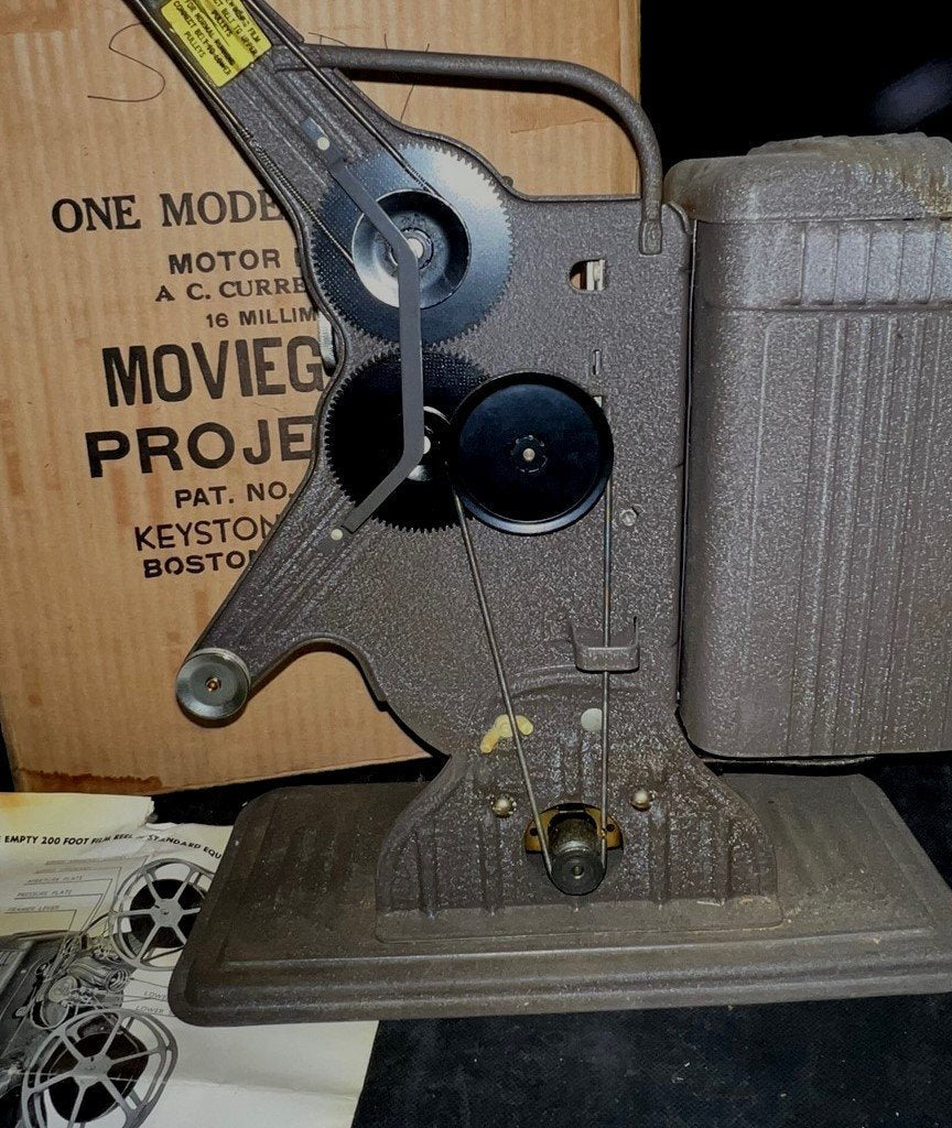 Vintage Keystone Mfg. Co. 16mm Moviegraph Projector Model E-943